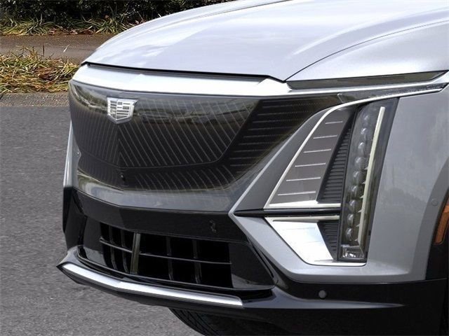 New 2025 Cadillac Lyriq Luxury RWD image 13