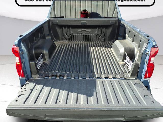 Used 2024 Chevrolet Silverado 1500 LT AWD/4WD image 5