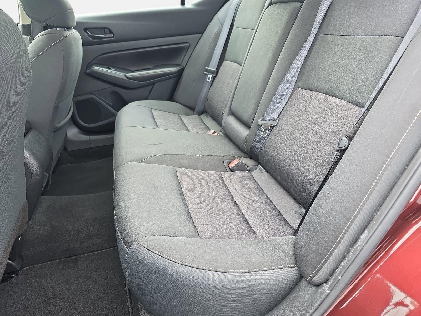 Used 2025 Nissan Altima 2.5 SV image 13