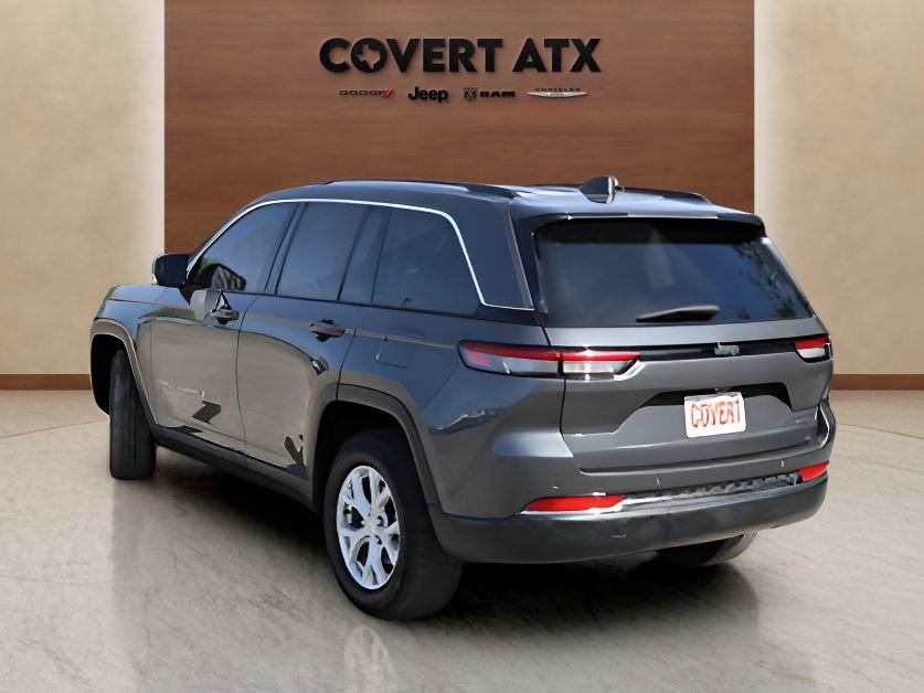 Used 2023 Jeep Grand Cherokee Limited RWD image 3