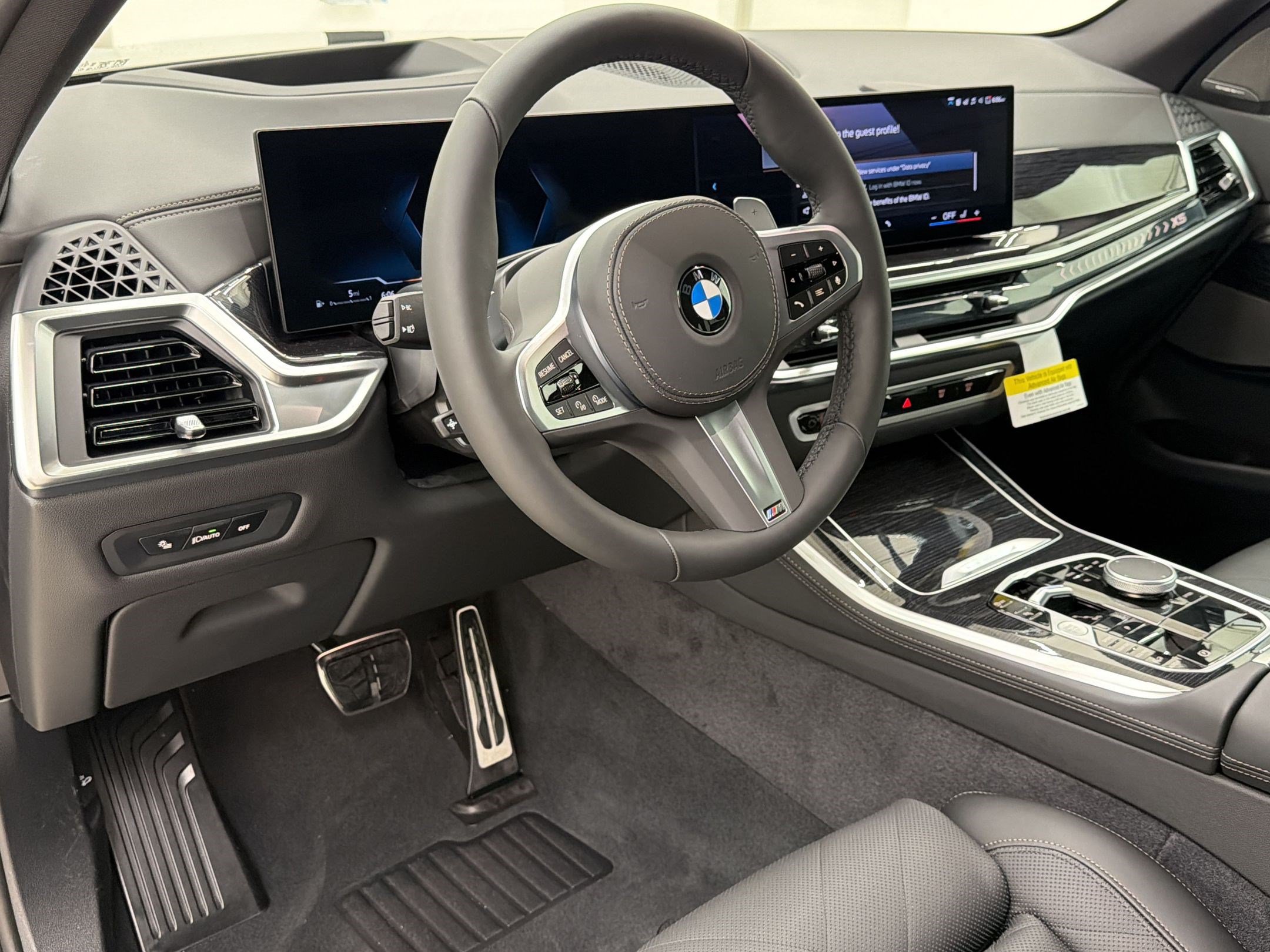 New 2026 BMW X5 xDrive40i w/ M Sport Package AWD/4WD image 4