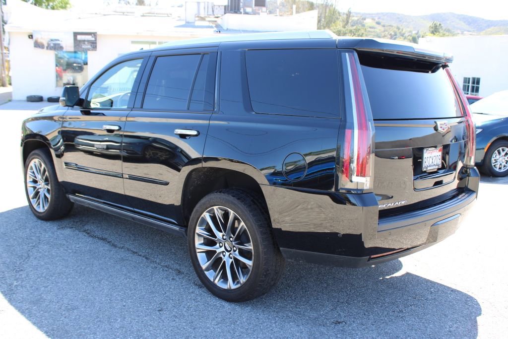 Used 2020 Cadillac Escalade Platinum w/ Escalade Sport Edition AWD/4WD image 6