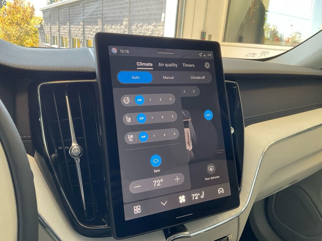 New 2026 Volvo XC60 B5 Ultra w/ Protection Package Premier image 31