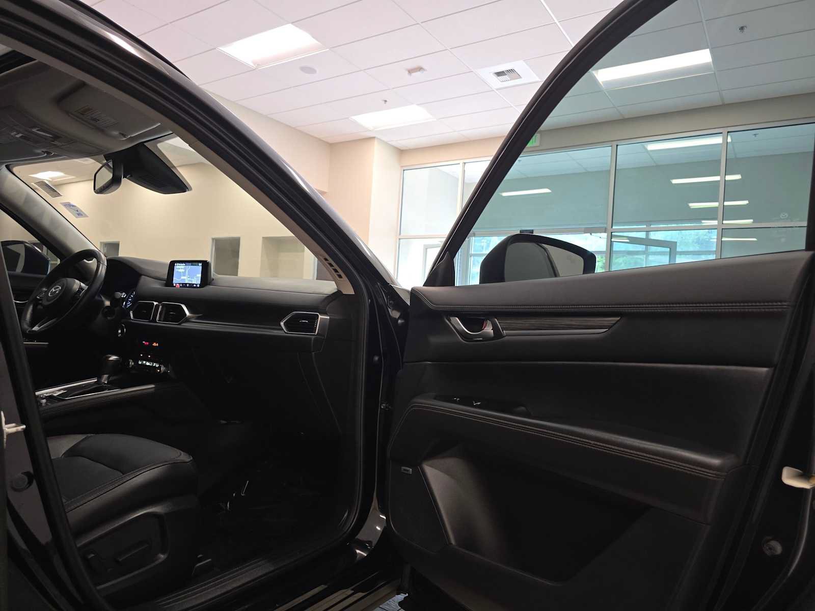 Used 2019 MAZDA CX-5 Grand Touring w/ GT Premium Package AWD/4WD image 29
