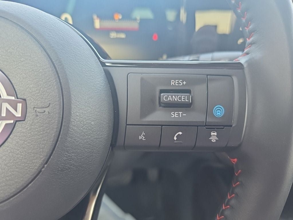 Certified 2025 Nissan Kicks SR AWD/4WD image 21
