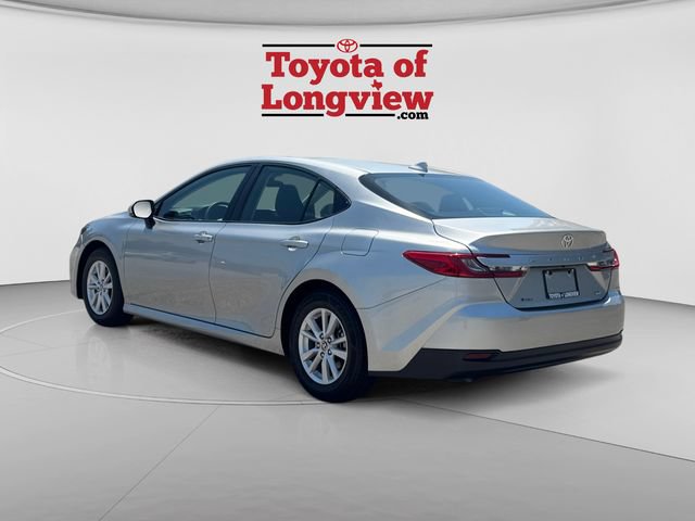 Used 2025 Toyota Camry LE FWD image 4