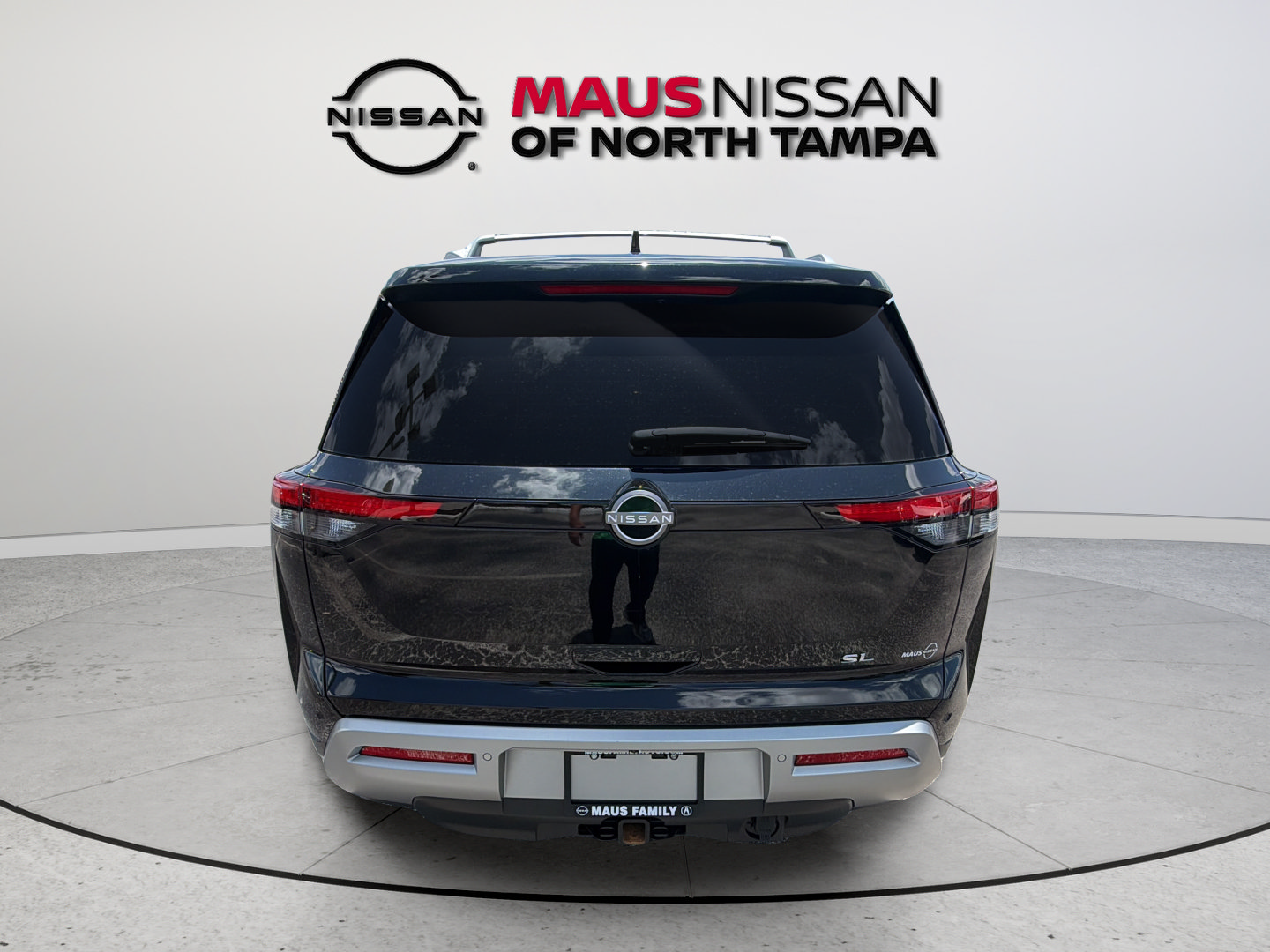 Certified 2025 Nissan Pathfinder SL w/ SL Premium Package FWD image 9