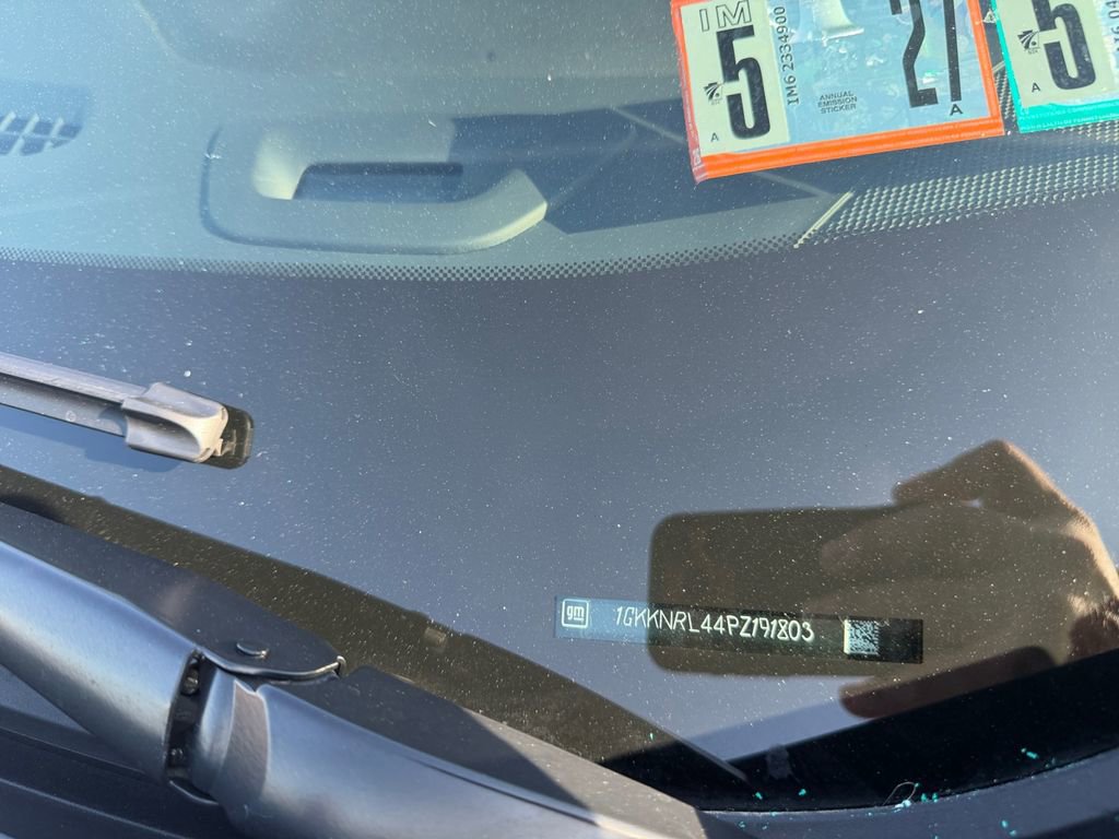 Certified 2023 GMC Acadia SLE w/ Driver Convenience Package image 31