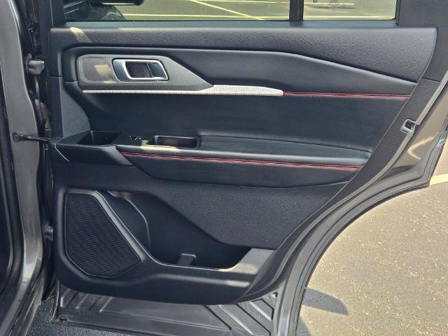 Certified 2025 Ford Explorer ST-Line AWD/4WD image 10