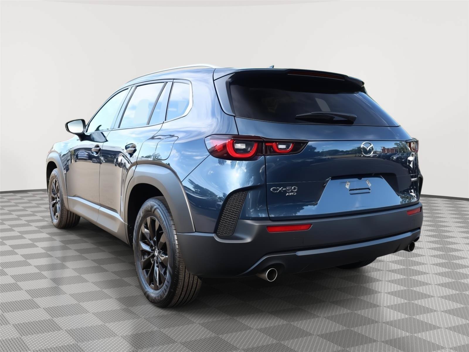 Used 2025 MAZDA CX-50 AWD 2.5 S w/ Premium Package image 5