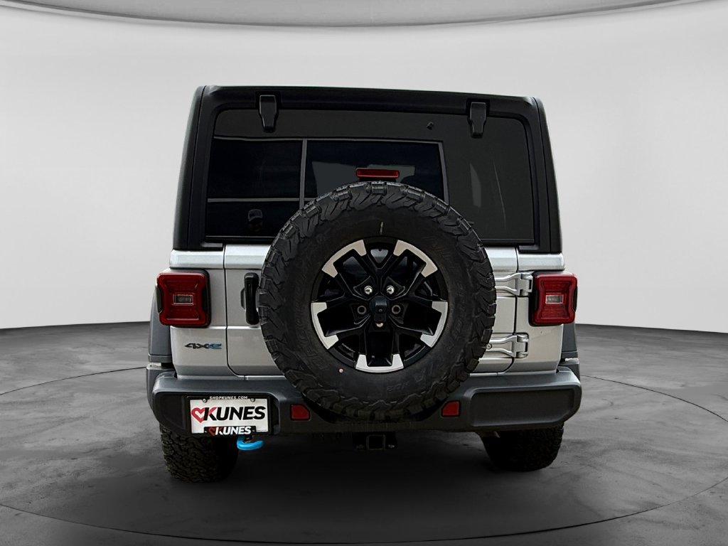 Used 2024 Jeep Wrangler Unlimited Rubicon 4xe AWD/4WD image 8
