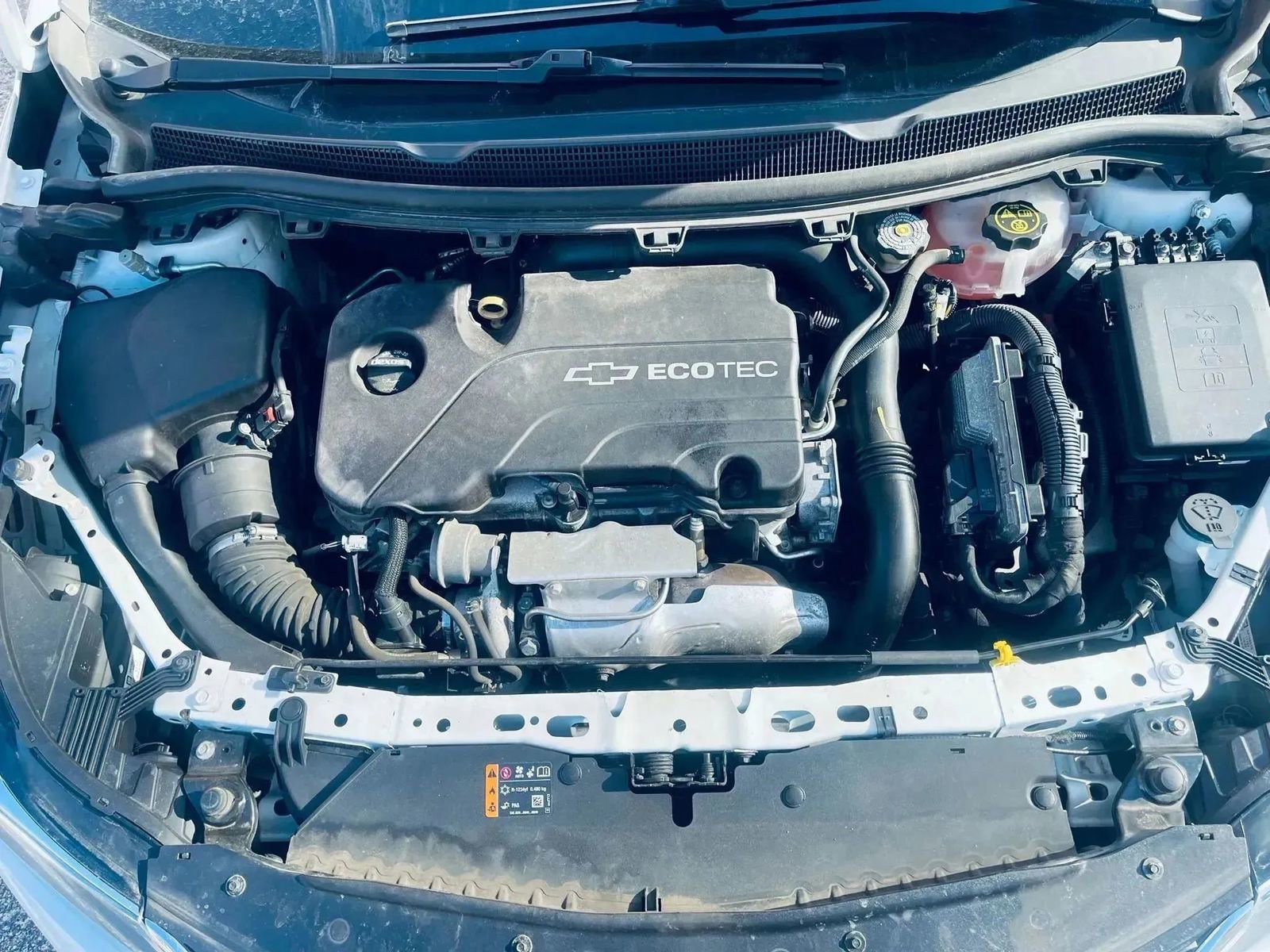 Used 2018 Chevrolet Cruze LT w/ Convenience Package image 5