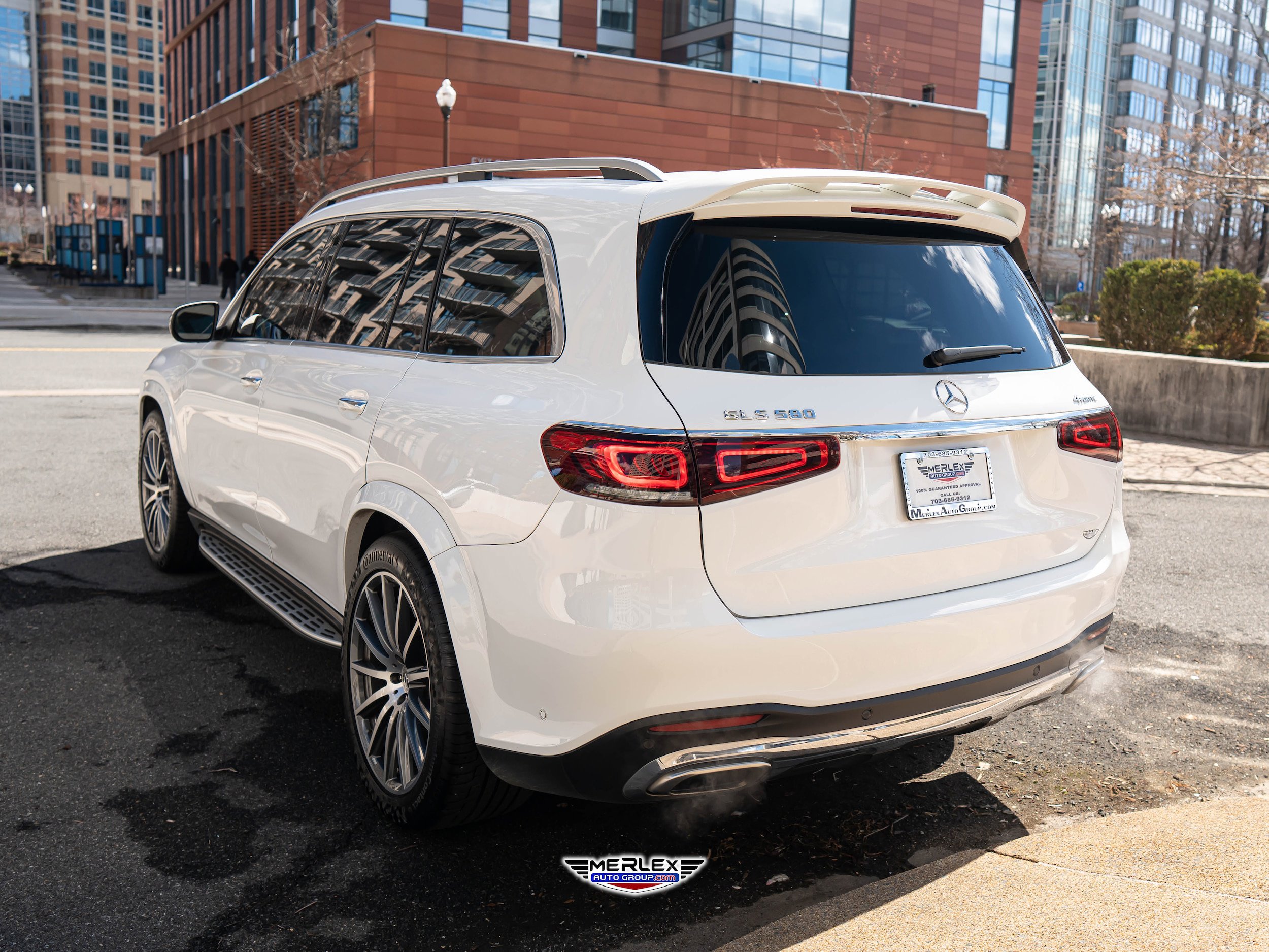 Used 2021 Mercedes-Benz GLS 580 4MATIC image 5