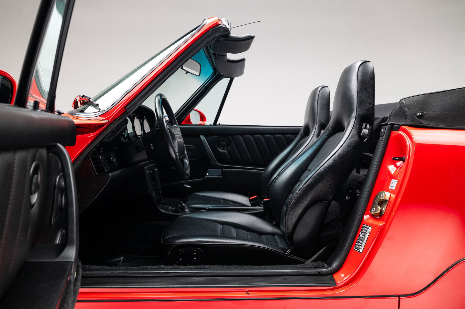 Used 1993 Porsche 911 Carrera image 20