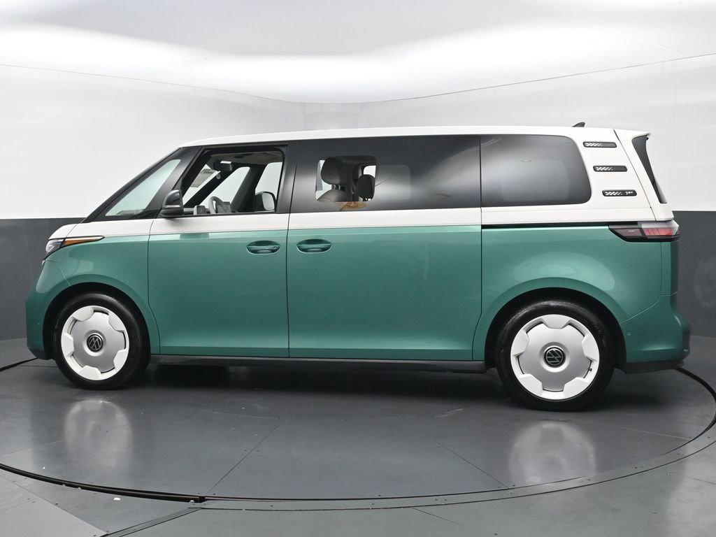 Used 2025 Volkswagen ID. Buzz 1st Edition AWD/4WD image 8