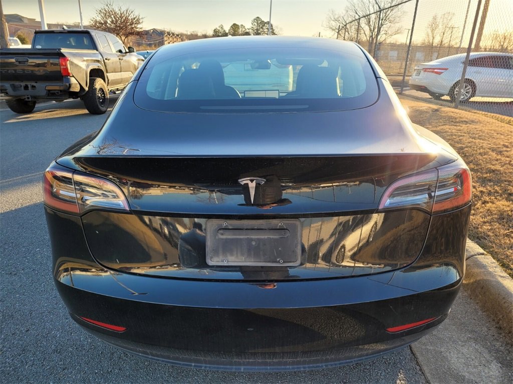 Used 2023 Tesla Model 3 Standard Range image 8