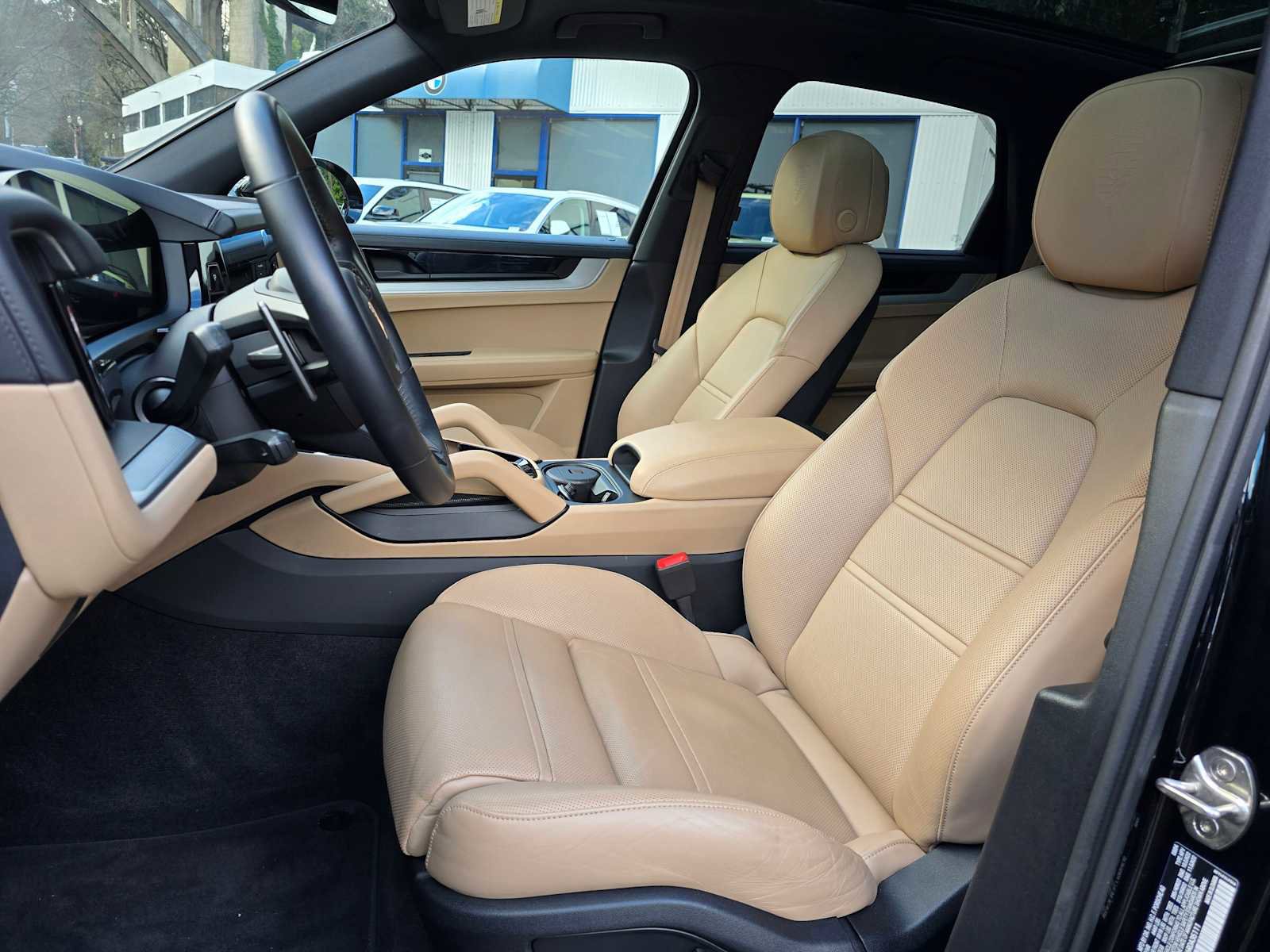 Used 2024 Porsche Cayenne S image 21