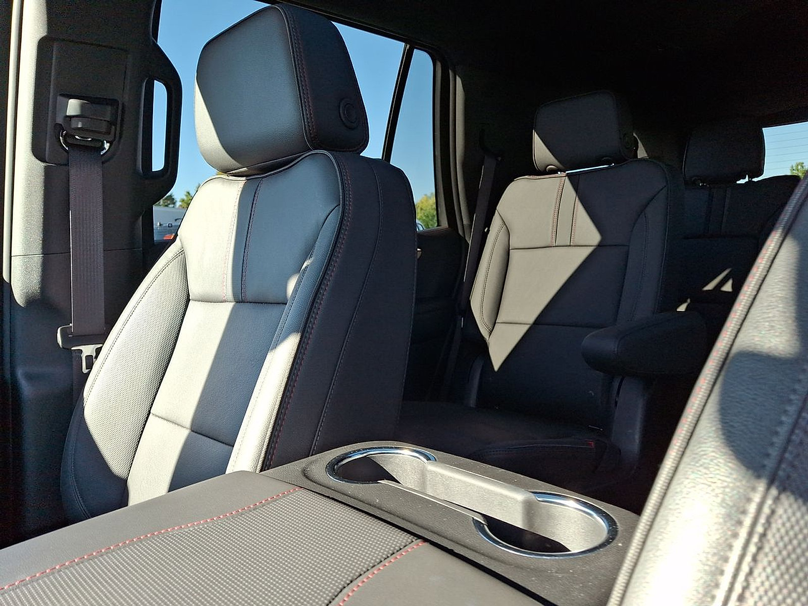 Certified 2025 Chevrolet Tahoe RST w/ Advanced Technology Package AWD/4WD image 12