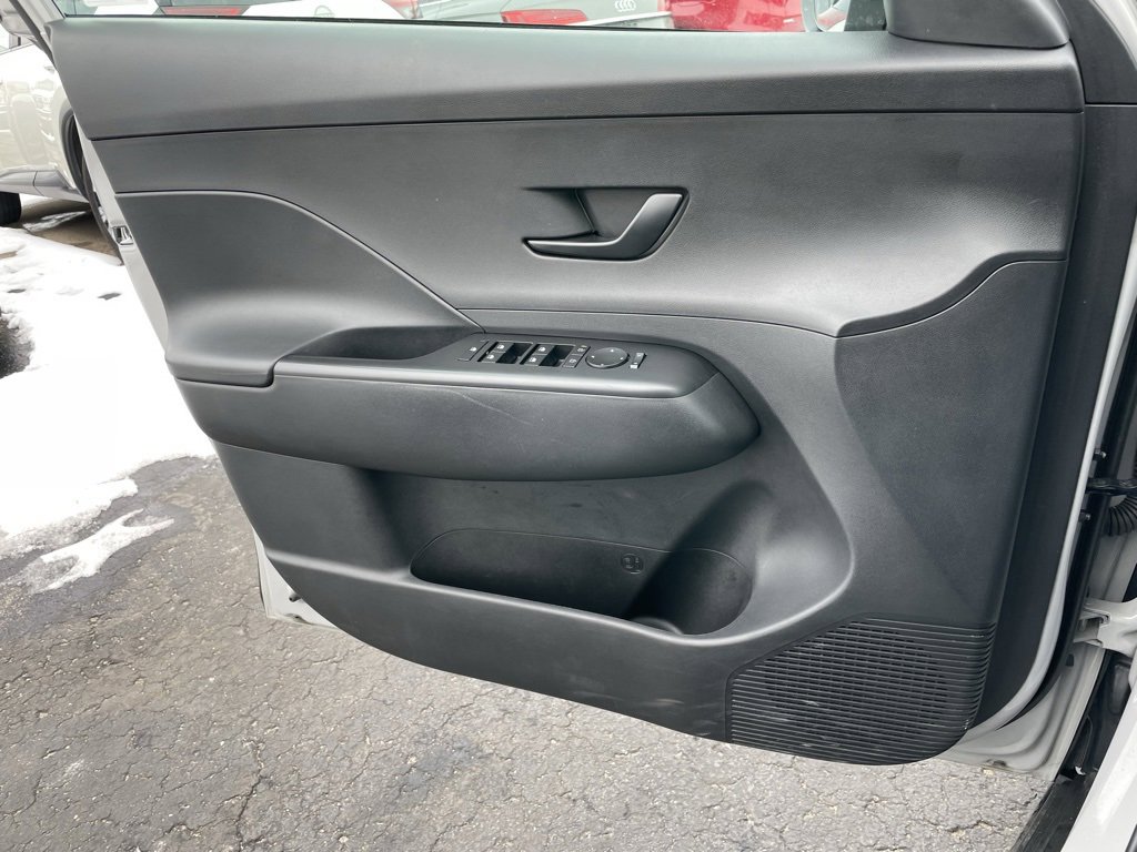 Used 2024 Hyundai Kona SEL image 53