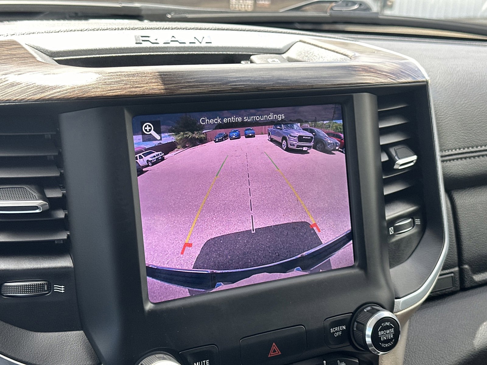 Certified 2020 RAM 1500 Laramie image 28