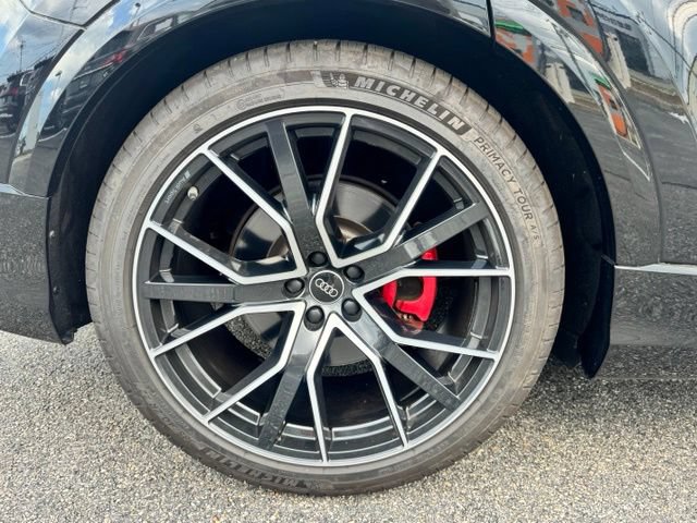 Certified 2022 Audi Q8 Prestige AWD/4WD image 19