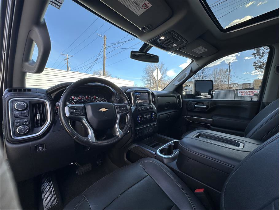 Used 2021 Chevrolet Silverado 3500 LTZ w/ LTZ Convenience Package image 2