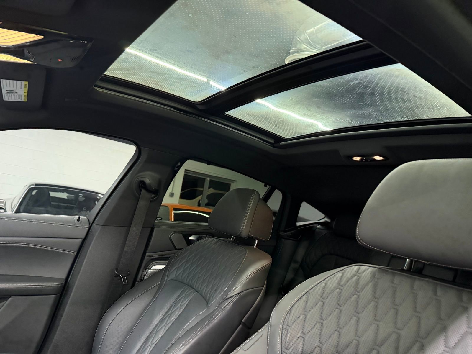 Used 2024 BMW X6 M60i image 25