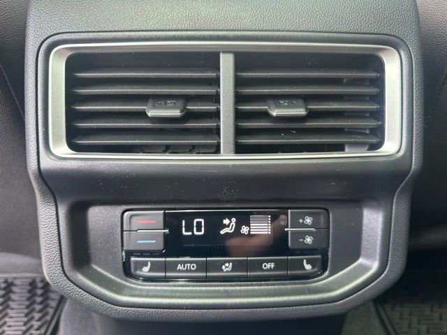 New 2025 Volkswagen Atlas SEL image 39