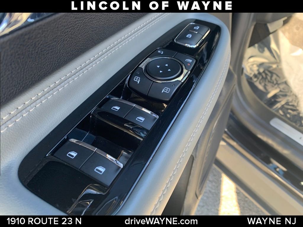 Certified 2022 Lincoln Corsair AWD w/ Premium Package image 13