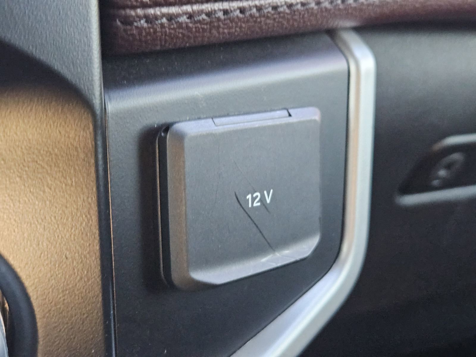 Used 2023 Ford Expedition Limited image 22