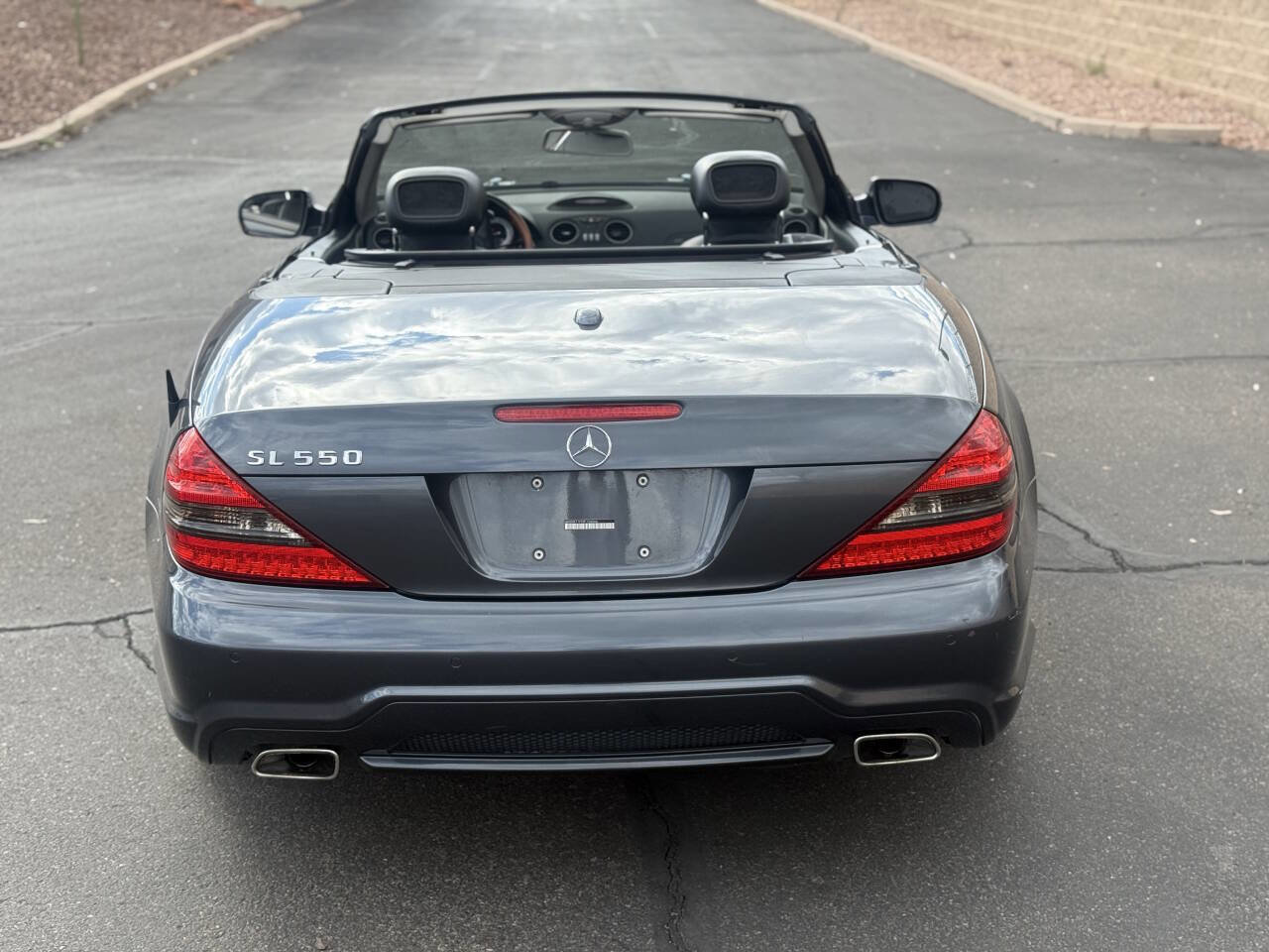 Used 2009 Mercedes-Benz SL 550 w/ Premium I Pkg image 7