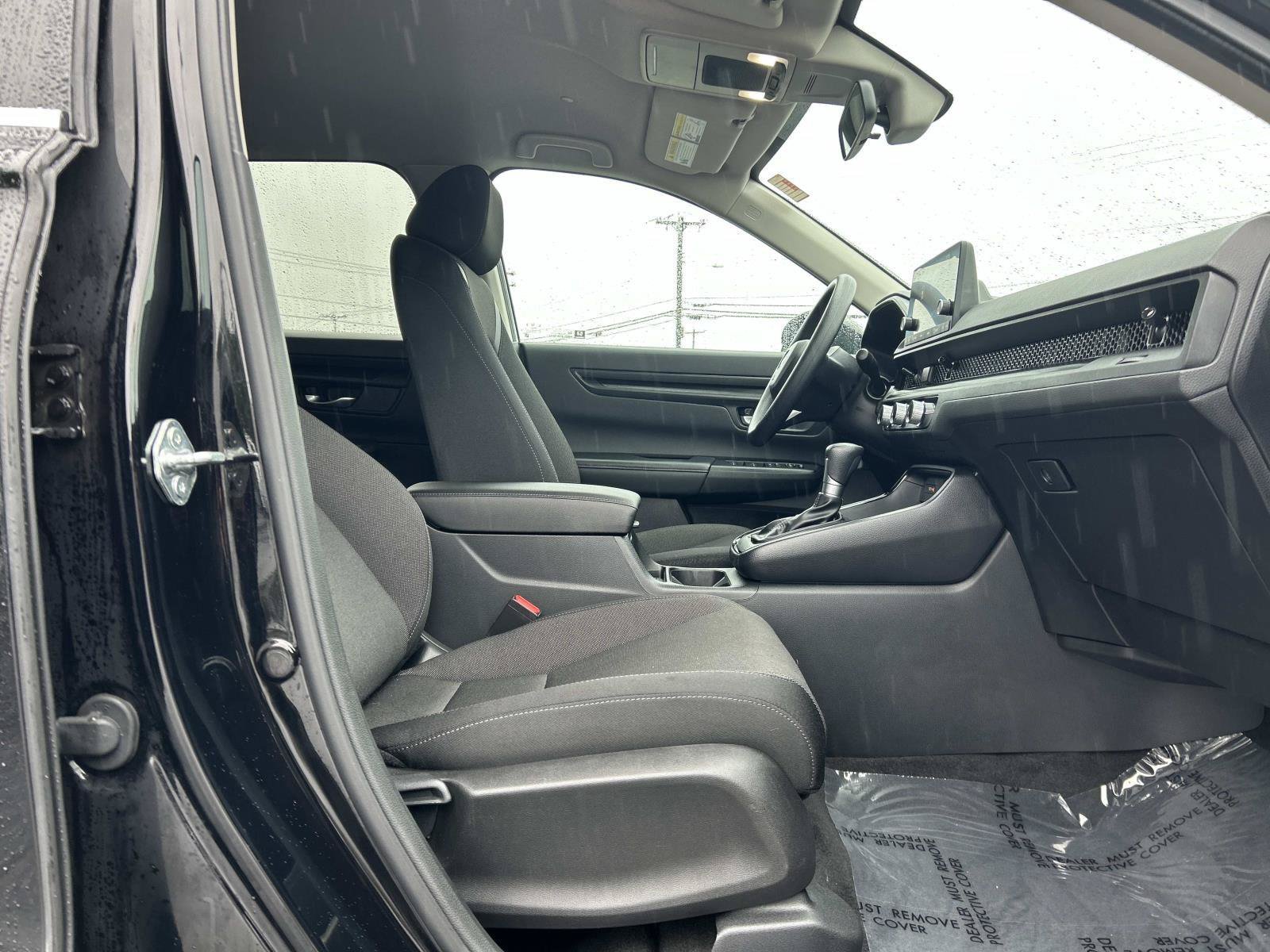 Used 2025 Honda CR-V LX image 18