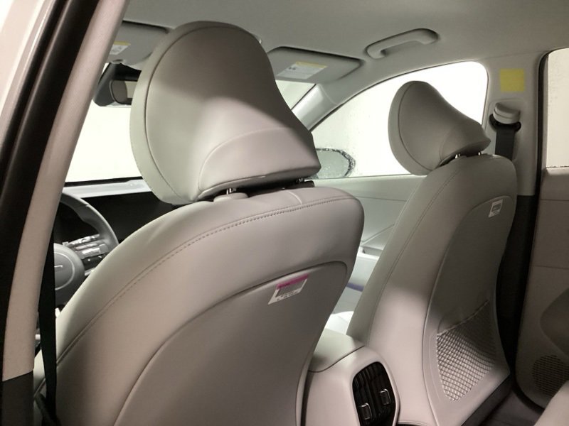 New 2026 Hyundai Kona SEL Premium image 16