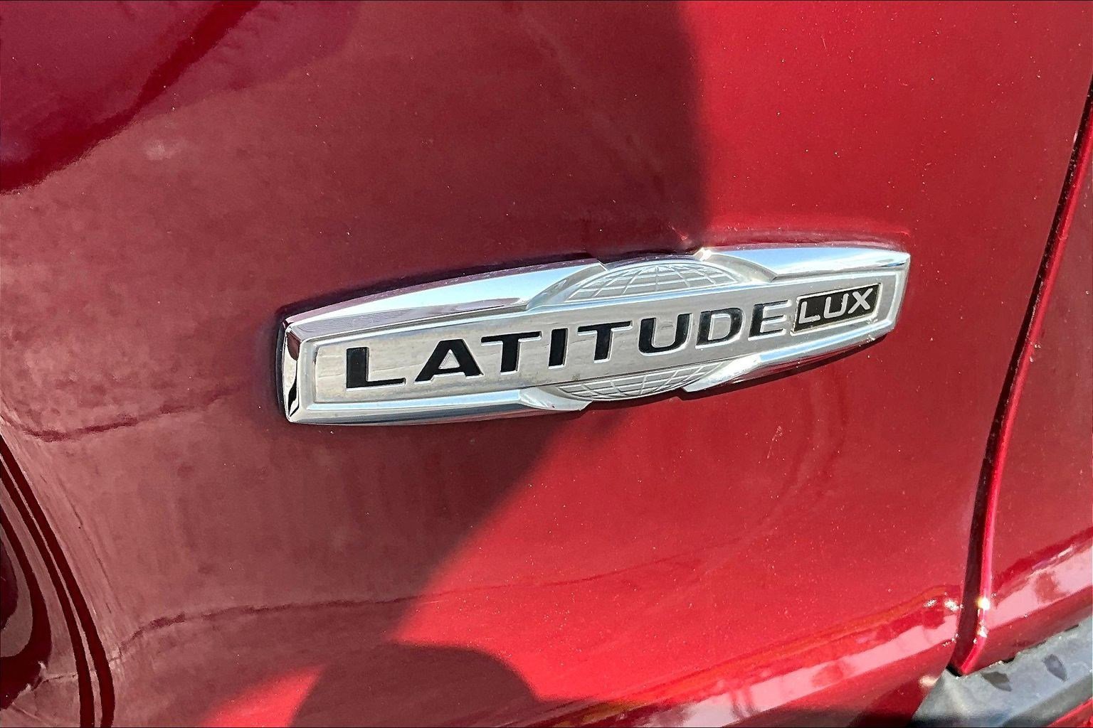 Used 2021 Jeep Cherokee Latitude Lux w/ Comfort/Convenience Group image 24