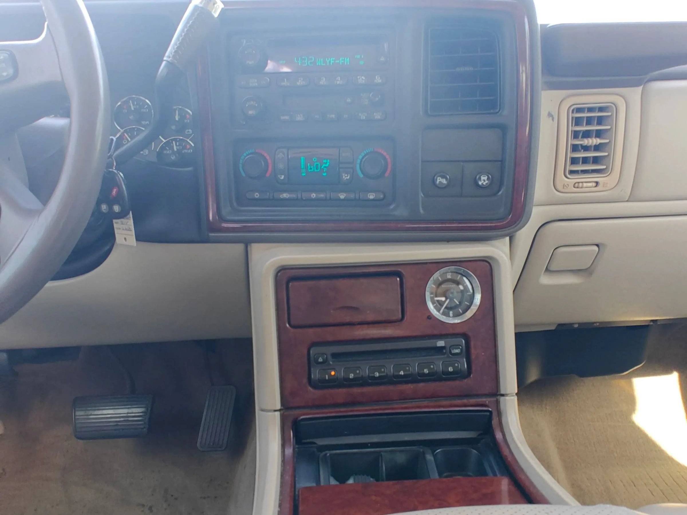 Used 2005 Cadillac Escalade 2WD image 21