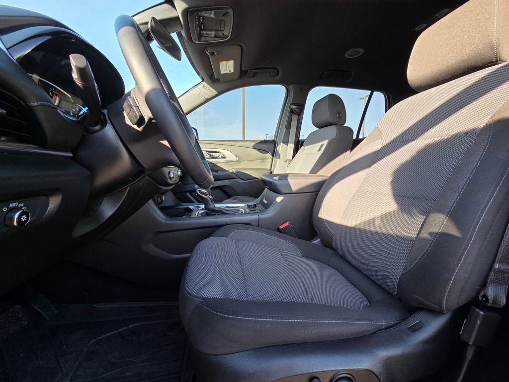 Used 2023 Chevrolet Traverse LT w/ LPO, Floor Liner Package image 24