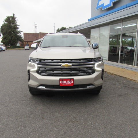 Used 2024 Chevrolet Suburban Premier AWD/4WD image 3