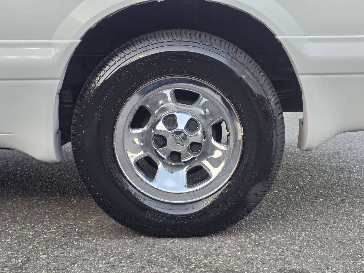 Used 2001 Chevrolet Astro Passenger RWD image 29