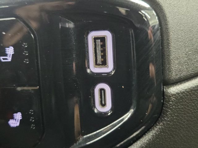 Used 2025 Chevrolet Silverado 2500 LT w/ Convenience Package AWD/4WD image 26
