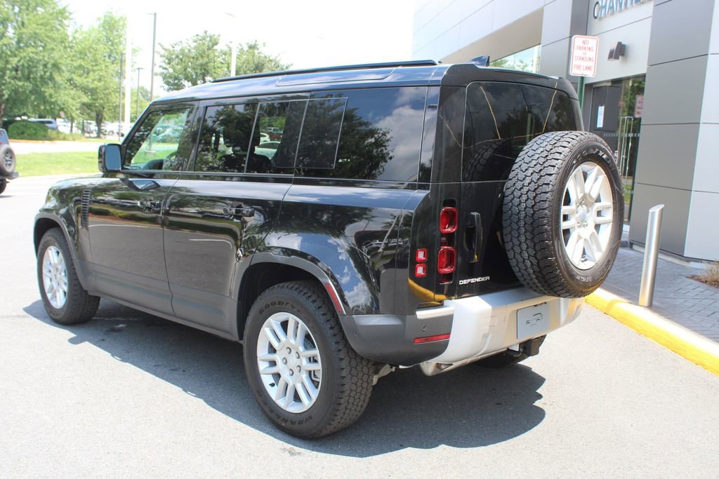 Used 2025 Land Rover Defender 110 S AWD/4WD image 10
