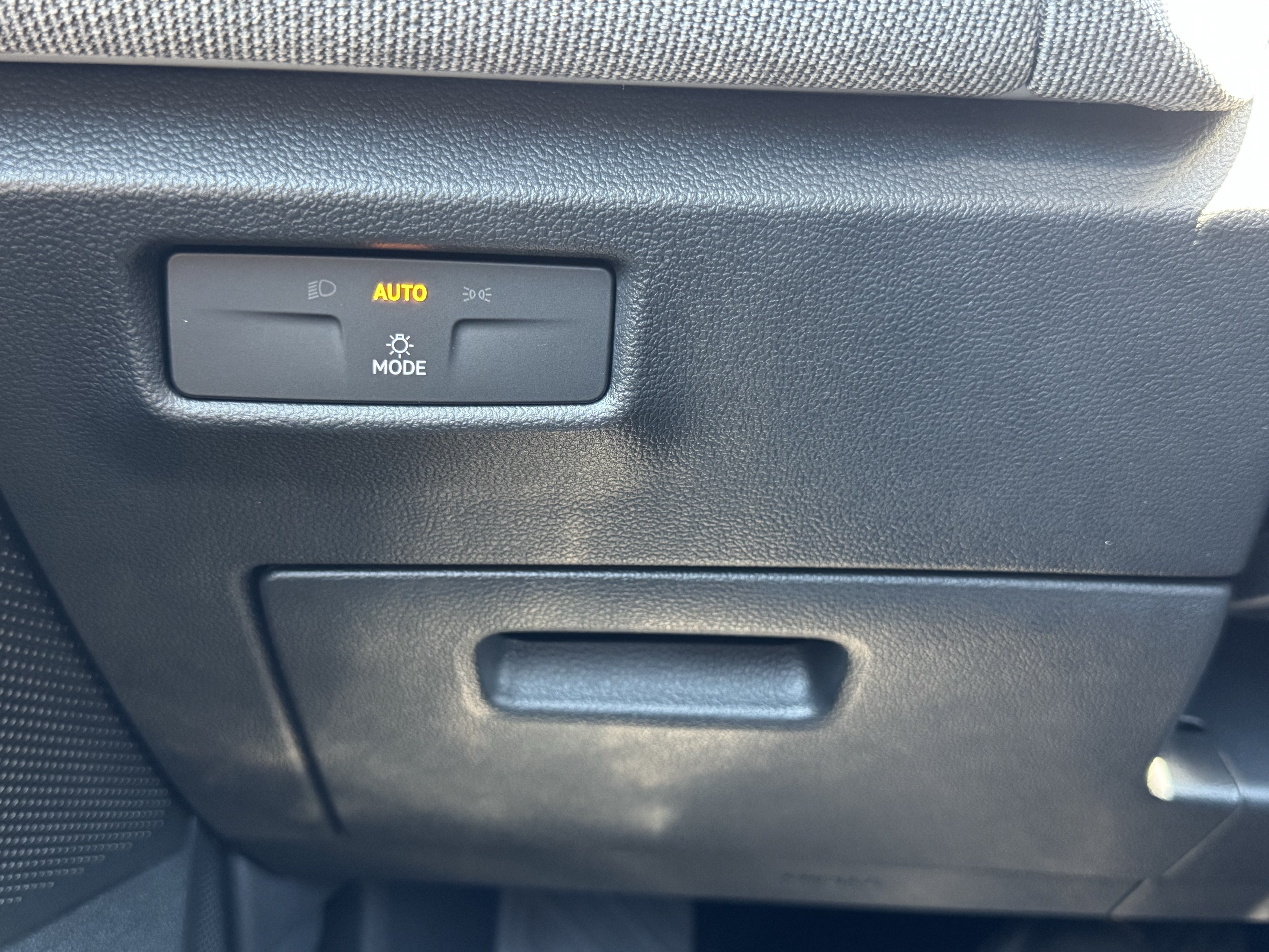 Certified 2025 Volkswagen Tiguan S FWD image 26