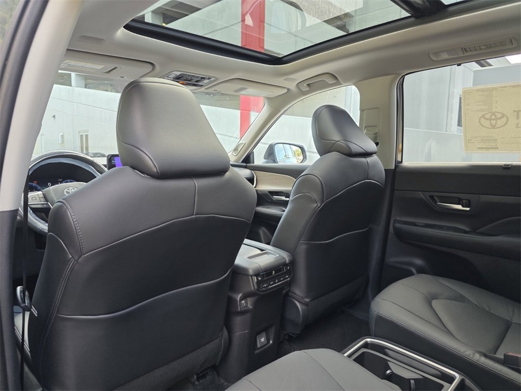 New 2026 Toyota Grand Highlander Limited image 24