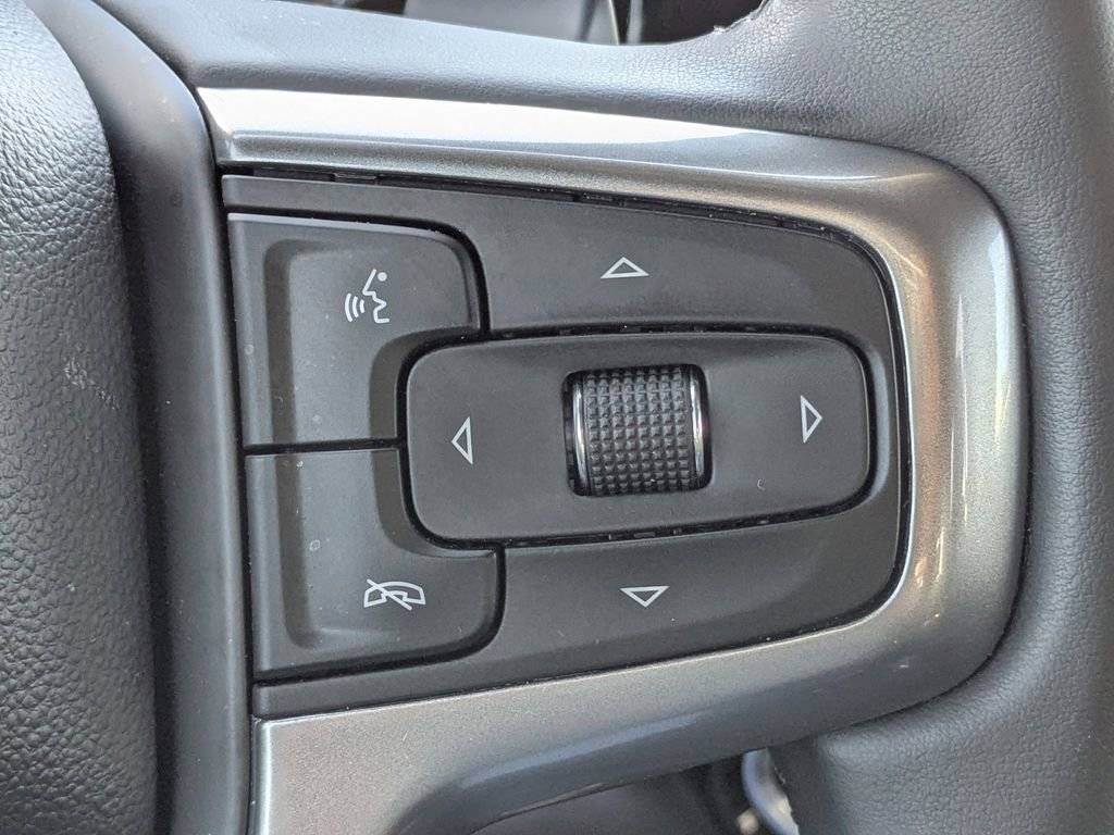 Used 2025 Chevrolet Silverado 1500 LTZ image 27