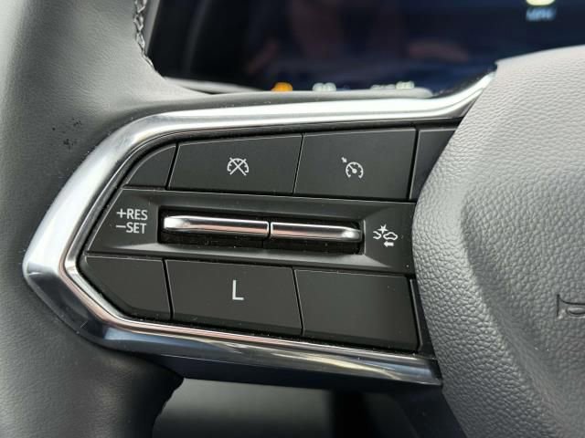 Used 2025 Chevrolet Equinox LT w/ Convenience Package II image 21