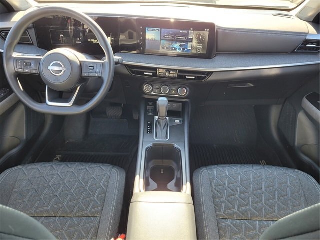 Certified 2025 Nissan Kicks SV w/ Illumination Package image 12