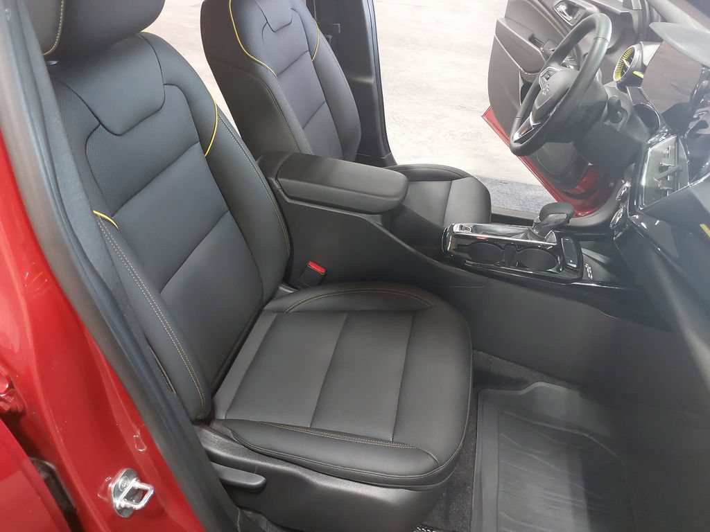 Used 2024 Chevrolet Trax ACTIV w/ Sunroof Package FWD image 10