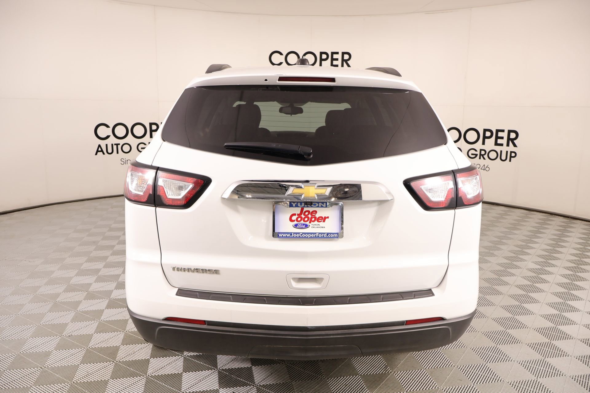 Used 2017 Chevrolet Traverse LS FWD image 21