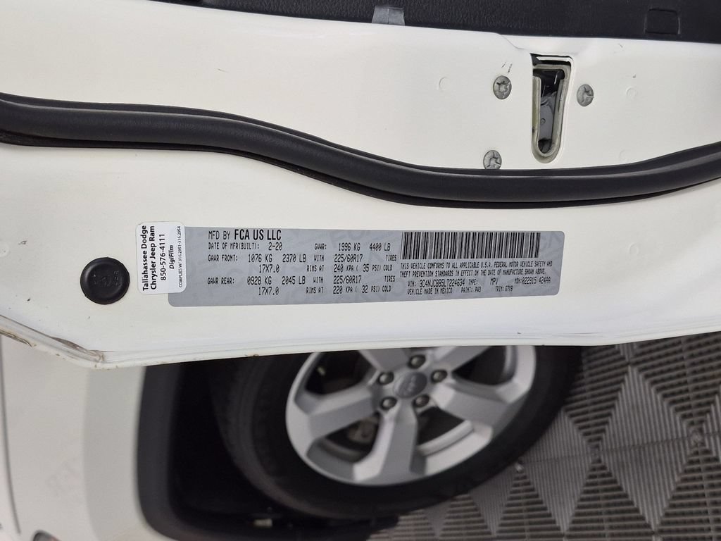 Used 2020 Jeep Compass Latitude FWD image 35
