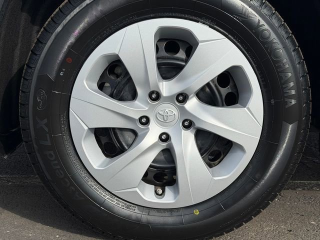 Certified 2021 Toyota RAV4 LE image 11