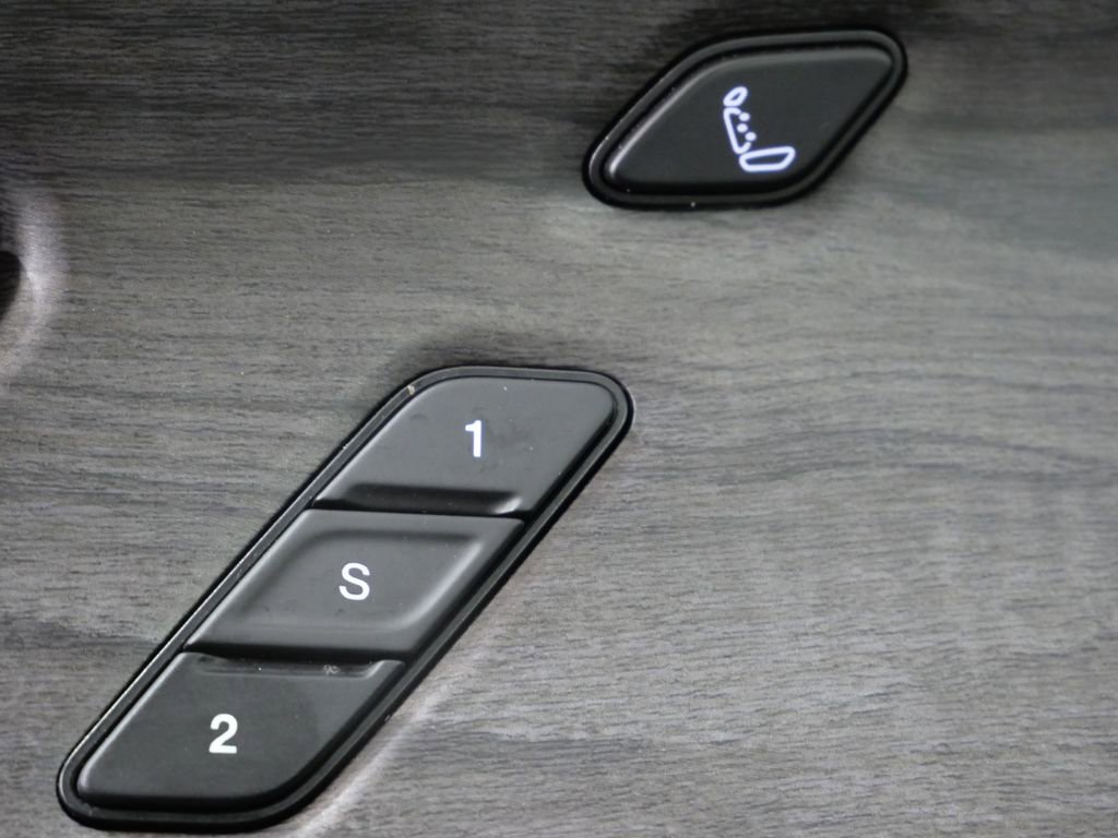 Used 2022 Jeep Grand Cherokee L Overland w/ Luxury Tech Group IV image 15